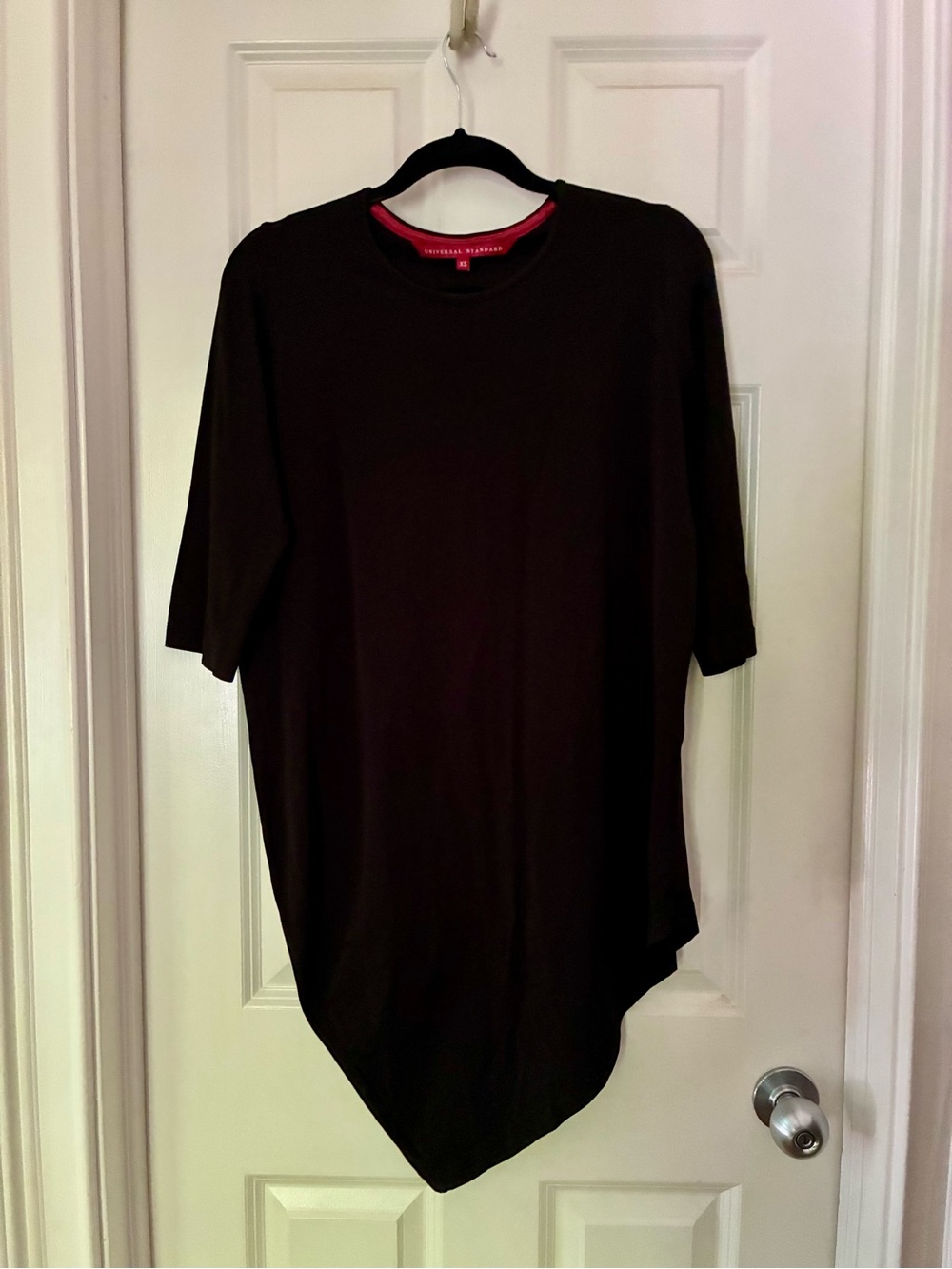 Universal Standard Black Asymmetric Hem Half Sleeve Shirt